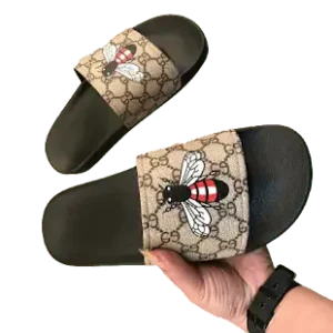 Cheap Slippers/Slides